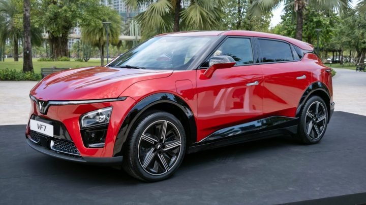 VF 7 lăn bánh Hà Nội hết bao nhiêu? Bóc tách 9 khoản chi phí 2026